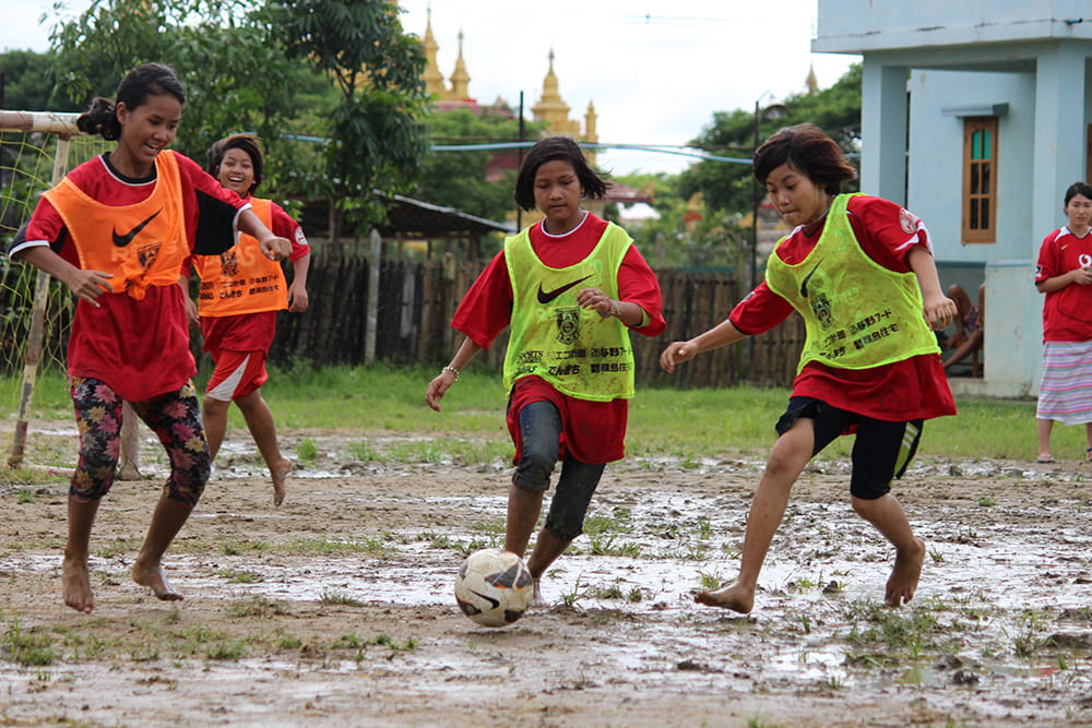 การแลกเปลี่ยนระหว่างประเทศระดับรากหญ้า (Heart-full Soccer in Asia)