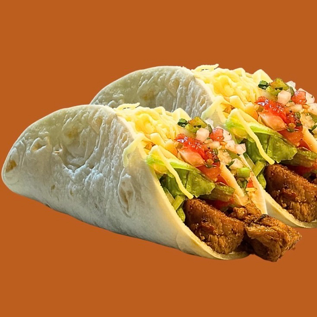 埼スタ横丁(Da California)『タコス各種(チキンタコス、ビーフタコス)、RED チュロス』