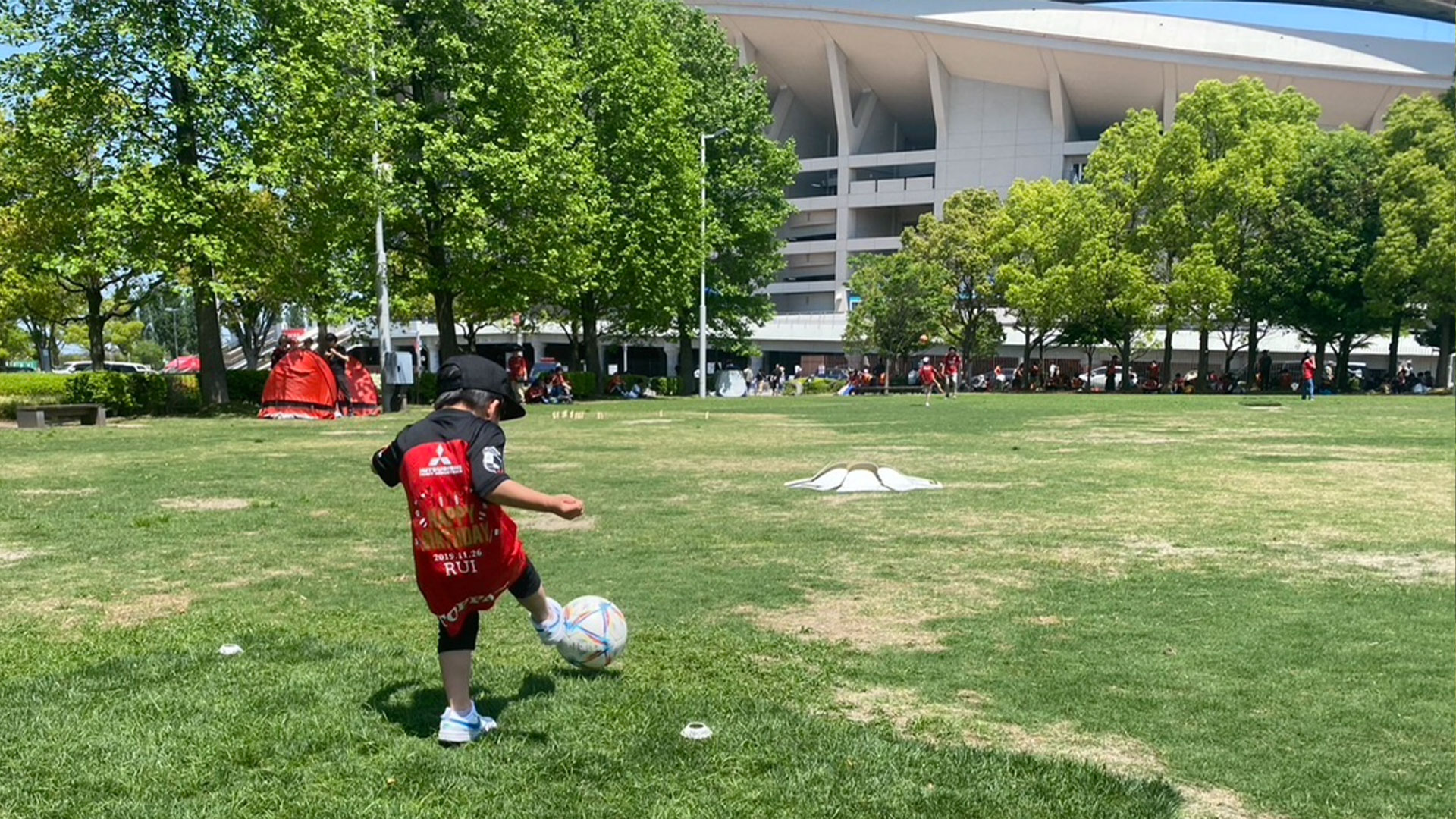 フットゴルフ（サッカー×ゴルフ）