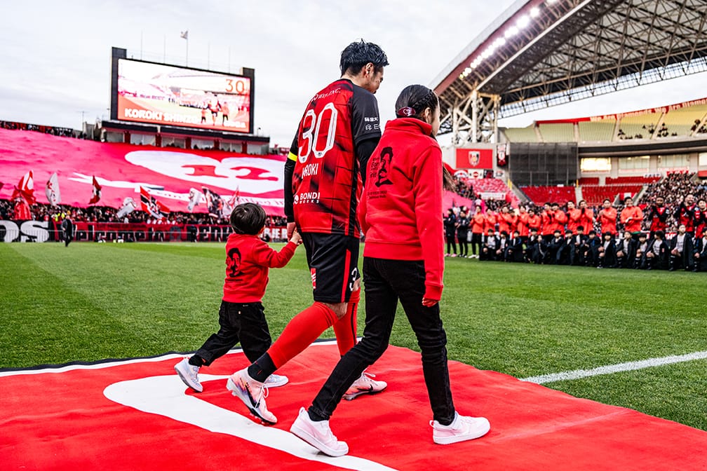 興梠慎三 引退試合特設サイト | URAWA RED DIAMONDS OFFICIAL WEBSITE