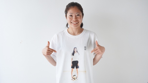 レッズレディース 塩越柚歩 Tシャツ 白 XL ミニ色紙 カード リストバンド 61QS1vY3eML._UF350,350_QL50_.jpg