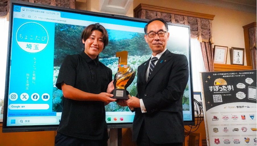 高橋キャプテンらが知事杯優勝の報告のため大野知事を訪問