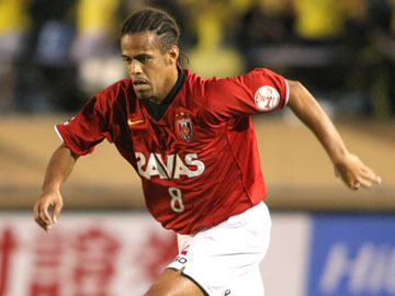 アレックスの怪我について | チームトピックス | URAWA RED DIAMONDS
