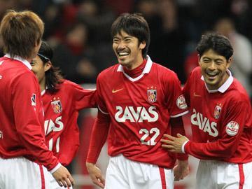 阿部勇樹、イングランドへ | チームトピックス | URAWA RED DIAMONDS