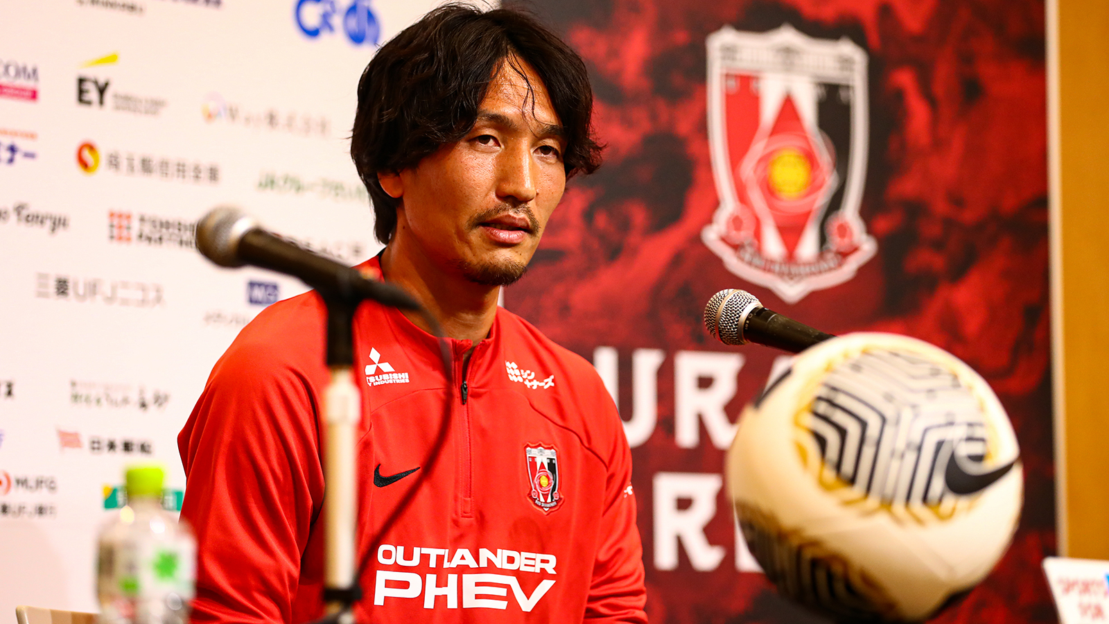 原口元気 加入会見 | チームトピックス | URAWA RED DIAMONDS OFFICIAL