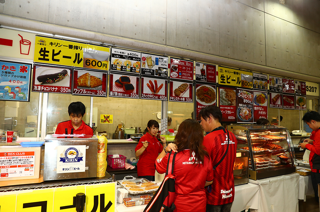 応援グッズ売店 飲食売店 初めて観戦ガイド Urawa Red Diamonds Official Website