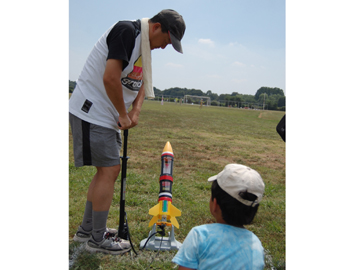 レッズランド杯　ペットボトルロケット大会　参加者募集