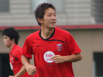 冬ギフト  | 宇賀神友弥選手、特別指定選手承認 URAWA DIAMONDS RED ウェア