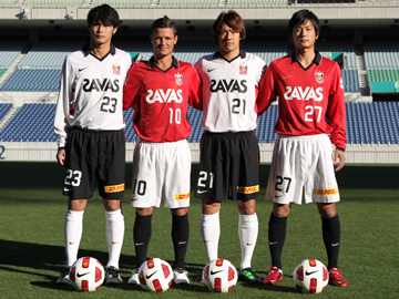 2011シーズンモデル 新ユニフォーム | URAWA RED DIAMONDS OFFICIAL