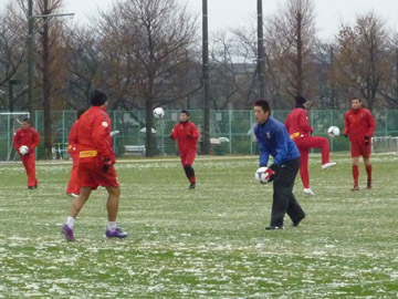 2012シーズン始動。必勝祈願の後、初トレーニング