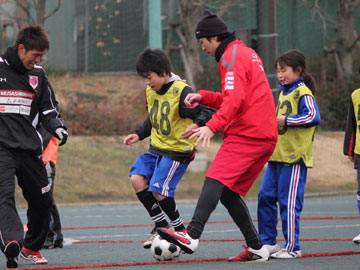 『東日本大震災の被災地支援活動サッカー教室』開催