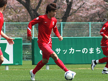 濱田「魅力ある、楽しいサッカーで勝つ」