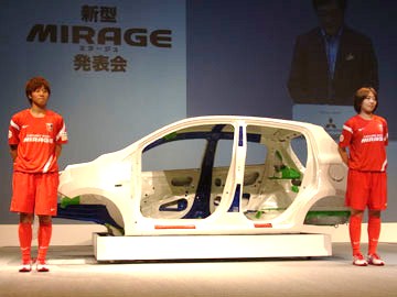 ミラージュ発表会にレディースの安田、吉良が登場