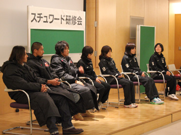 レッドダイヤモンズ後援会大納会に7選手が参加