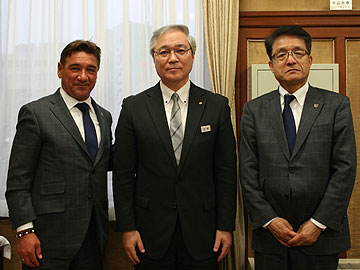 さいたま市役所と埼玉県庁を表敬訪問