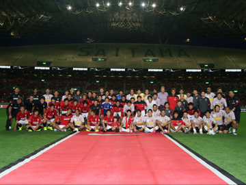 山田暢久、埼スタでの引退試合、至福の時を過ごす | URAWA RED