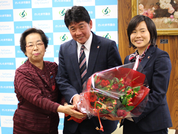 レディース、『さいたま市市長特別賞』授賞式に吉田監督、後藤が出席