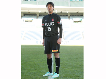 2ndユニフォーム Gkユニフォーム Trキット 14日 土 から発売開始 Urawa Red Diamonds Official Website
