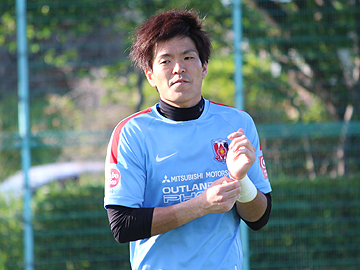西川周作｢たくさんの声援をモチベーションにサポーターと一緒に戦いたい｣