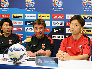 ミシャ監督と宇賀神友弥が試合前日公式会見に出席