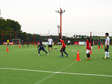 レッズランド 大人のためのサッカークリニック 7月のヘッドコーチ 城定信次コーチ 参加者募集中 Urawa Red Diamonds Official Website レッズランド 大人のためのサッカークリニック 7月のヘッドコーチ 城定信次コーチ 参加者募集中 Urawa Red Diamonds Official Website