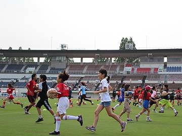 第3回『めざせ!!”なでしこ”女子サッカー教室』にレッズレディース選手たちが参加