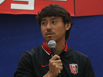 スポーツオーソリティ プレゼンツ 浦和レッズ トークショー サイン会 に平川と永田が参加 Urawa Red Diamonds Official Website