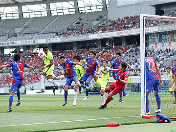 第7節 vsFC東京「興梠の決勝点が決まり、公式戦3試合連続完封勝利」