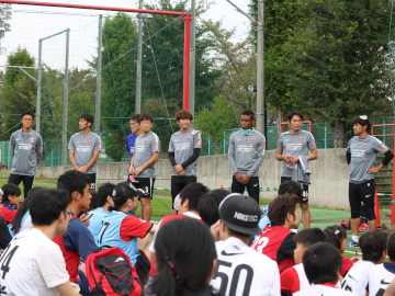 『ブラインドサッカー体験会2017』にトップチーム8選手が参加