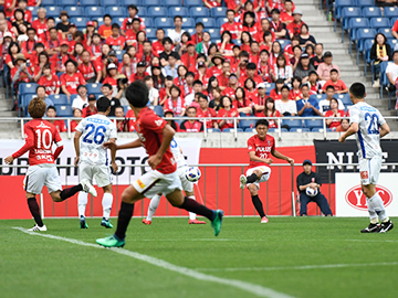 ルヴァンカップ vs甲府「興梠が2点を決めるも2戦合計で敗退」