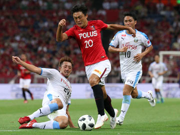 第19節 vs川崎「2-0で勝利し、J1通算400勝目を達成」