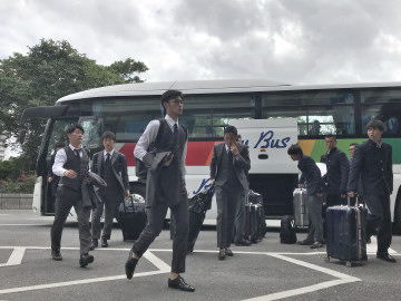 チームは沖縄に無事到着