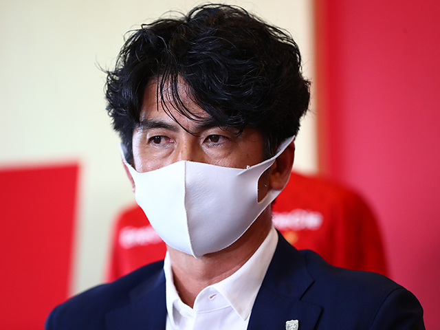 アレクサンダー ショルツ 加入会見 コメント | URAWA RED