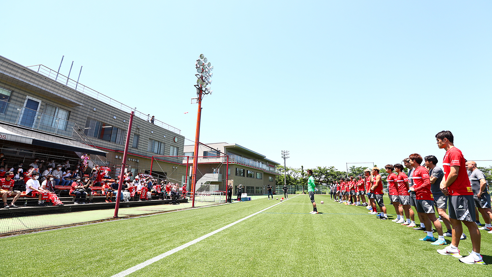 Rex Club 7 31 日 トップチーム トレーニング見学の抽選受付について Urawa Red Diamonds Official Website