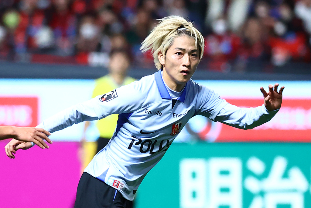 浦和レッズ 小泉選手 ユニフォーム サッカー・フットサル