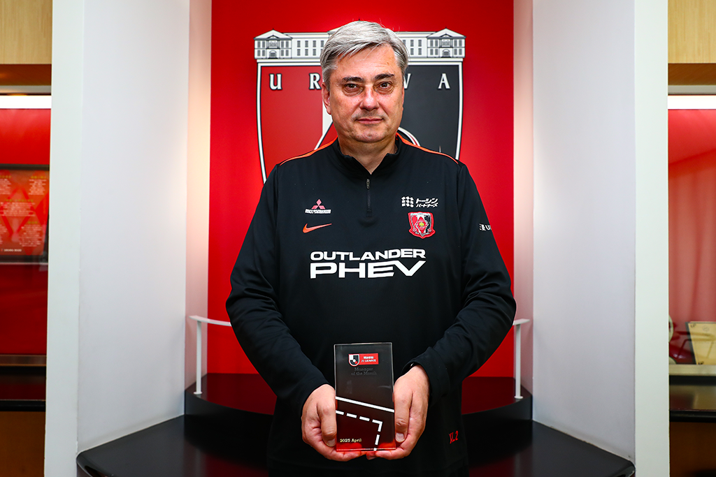 マチェイ スコルジャ監督「2025明治安田J1リーグ月間優秀監督賞(4月度)」受賞のお知らせ