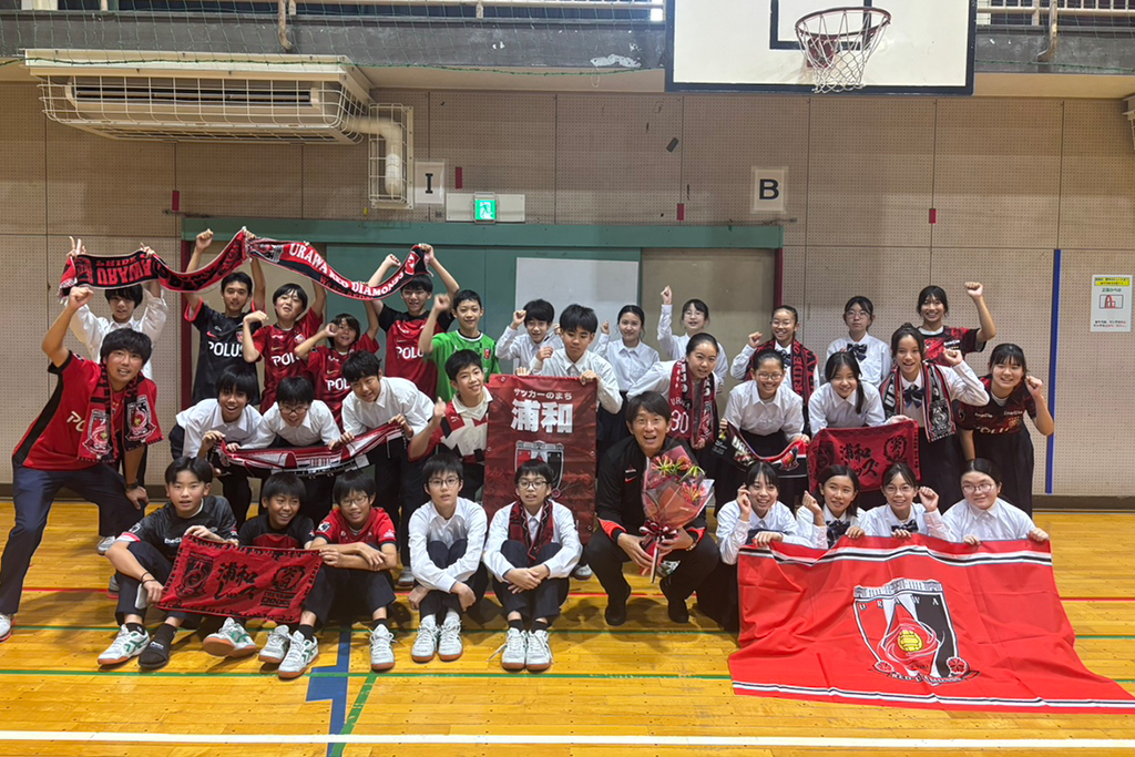 宇賀神がホームタウンの中学校を訪問