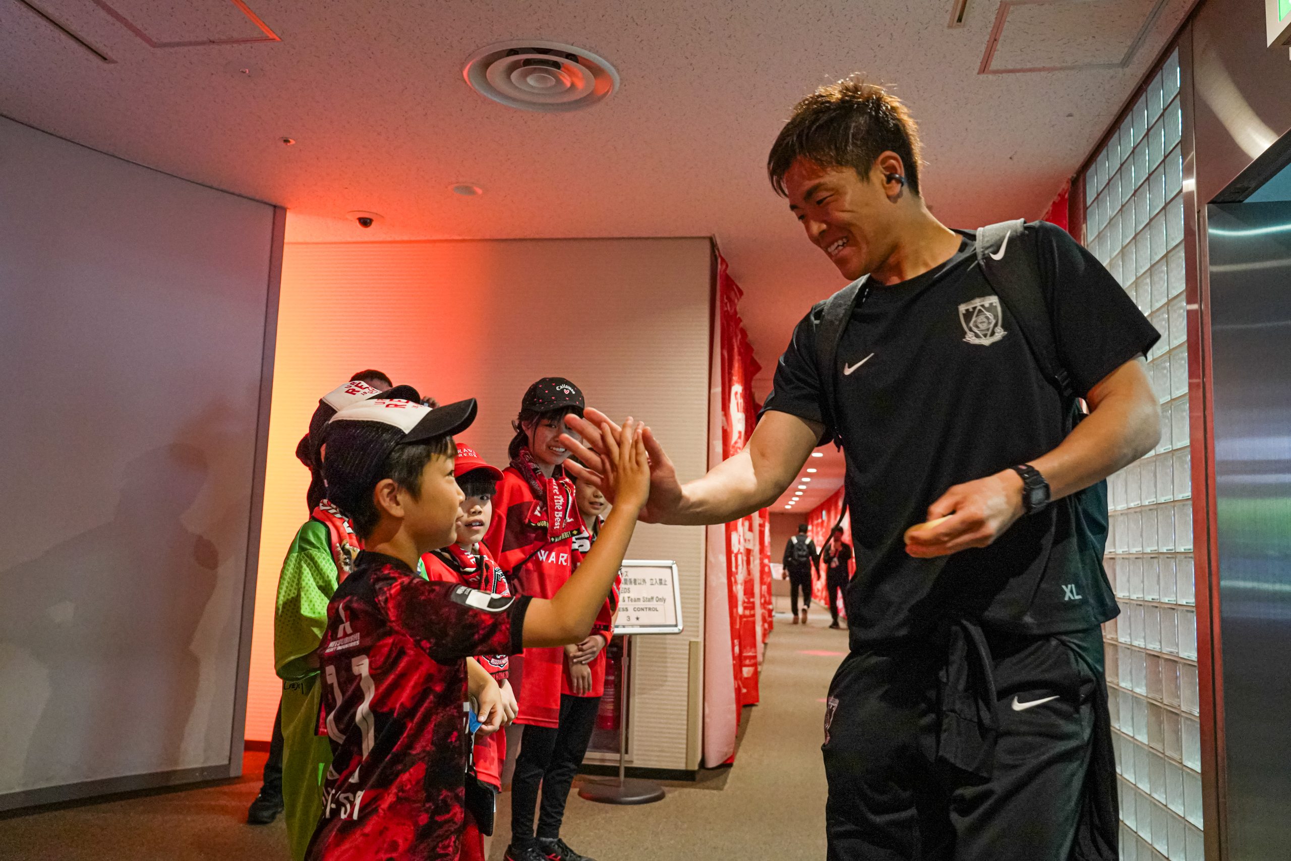 憧れの選手をお出迎え!  2/28(土)鹿島戦ウェルカムハイタッチを開催!