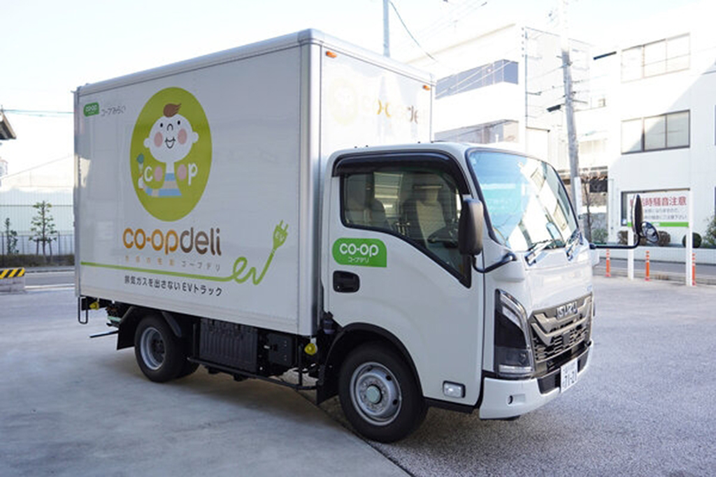 コープデリの配送トラック