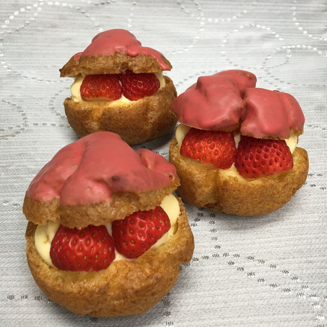 パティスリー アプラノス『美園イチゴの周クリーム』