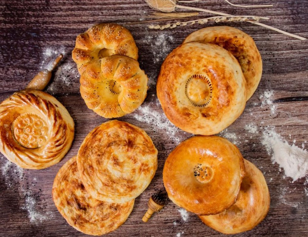 Red KITCHEN『ナン』