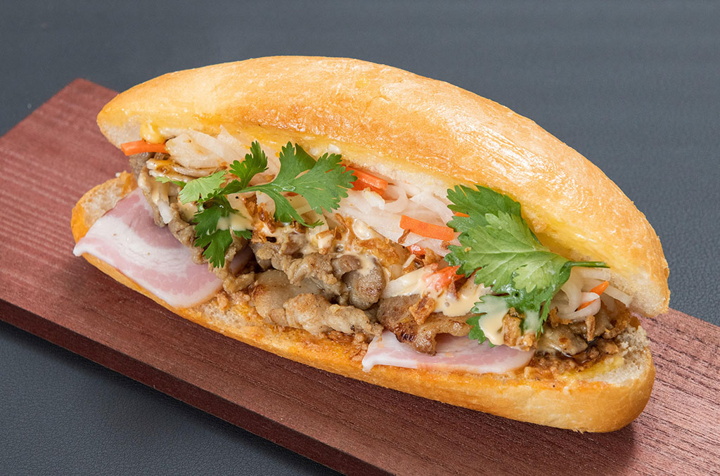 mikaバインミー『スペシャルバインミー』