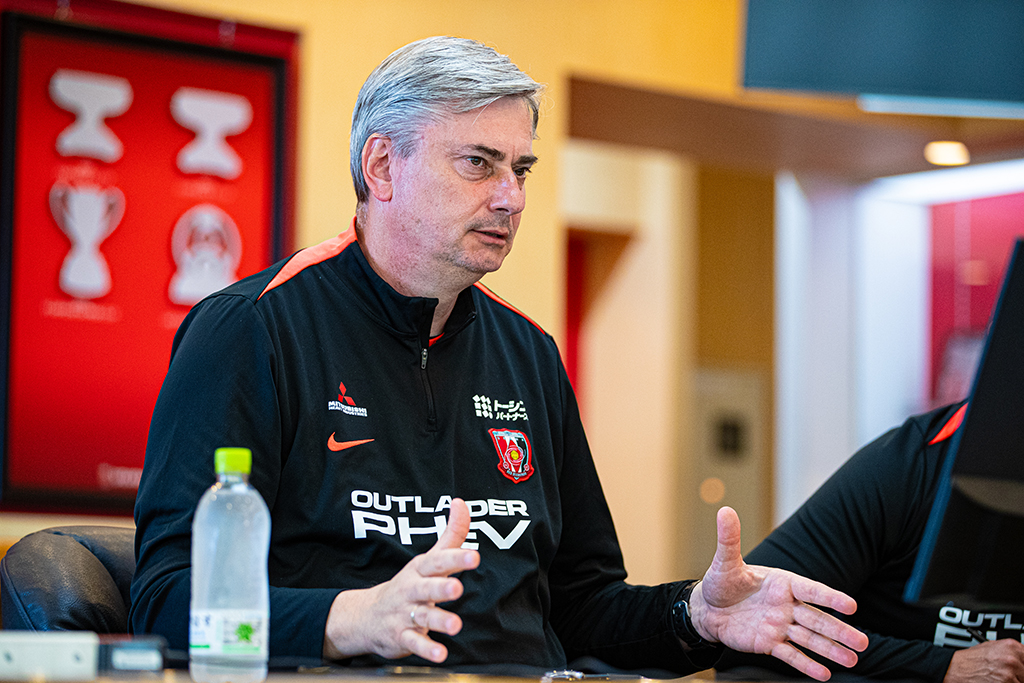 「選手たちがベストを尽くし、勝利を掴むことを信じている」マチェイ スコルジャ監督(定例会見4/23)